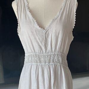 Elegant White Maxi Dress